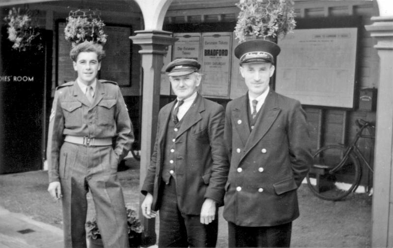 Long Preston Station - passenger and staff.JPG - Long Preston Station  (date not known). Unknown soldier - Charles Loveridge ( Porter) - Mr Hall ( Station Master )